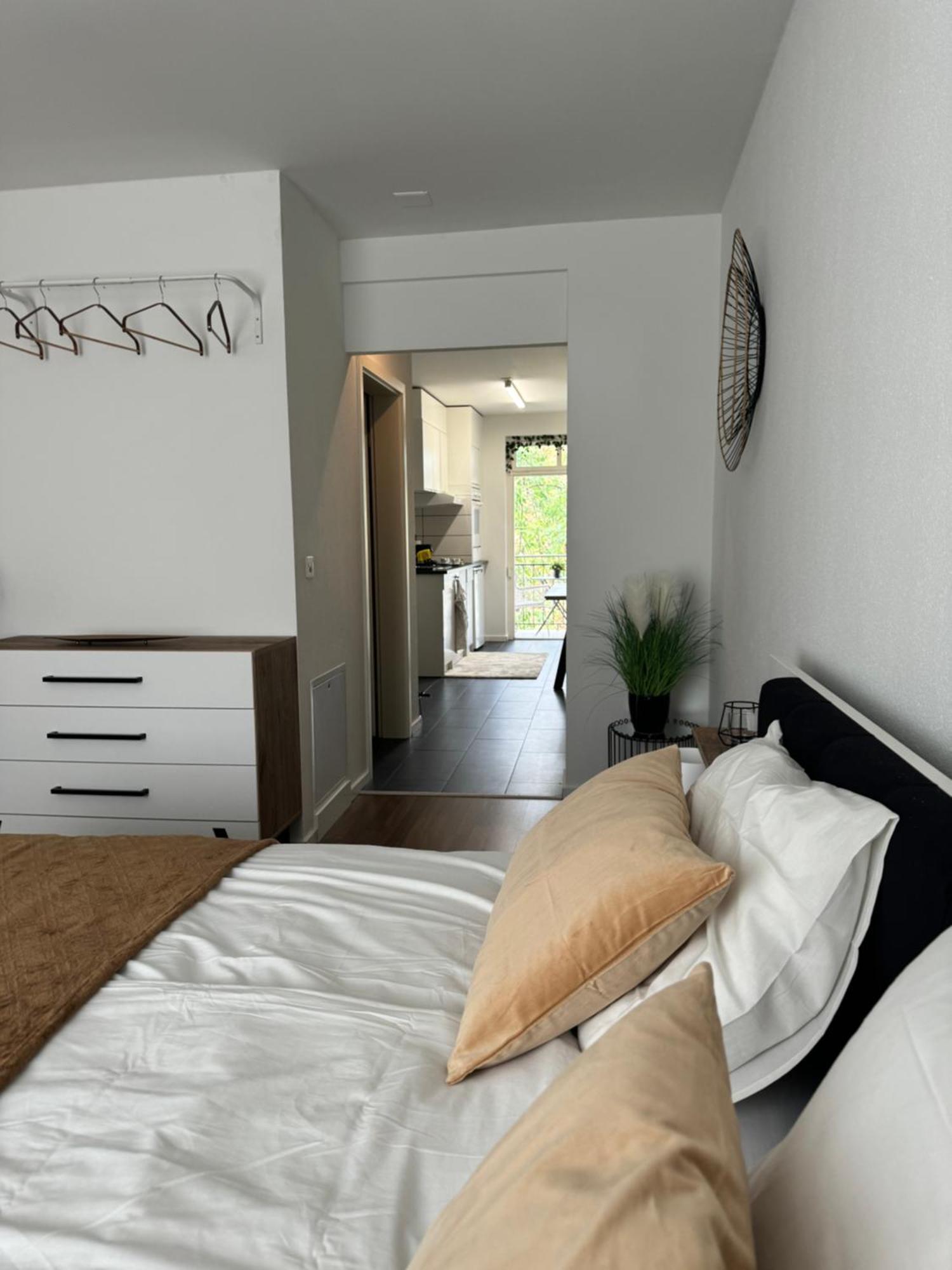 Eine Schoene Wohnung Bei Der Erlenmatte Basel Bilik gambar